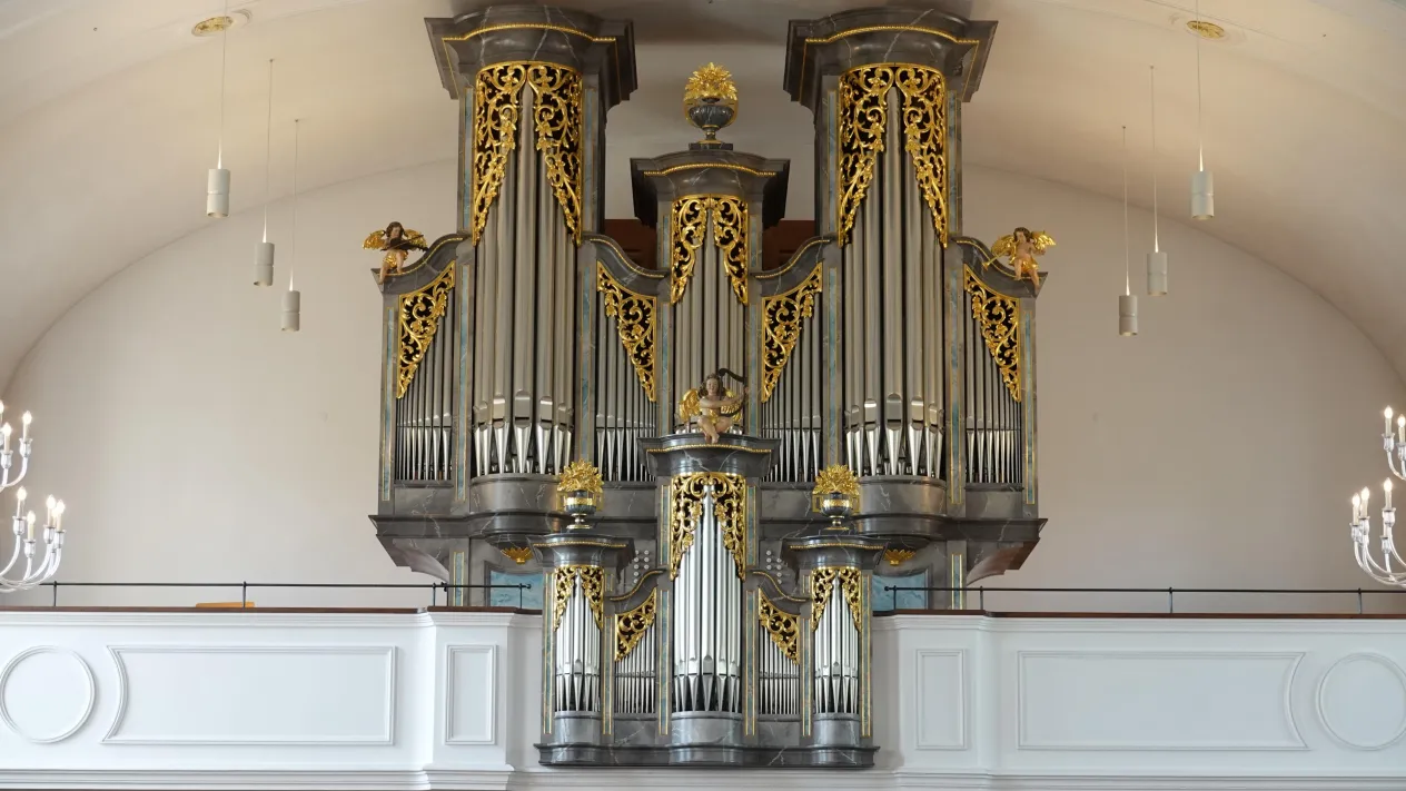 Goll-Orgel 1996 zentriert_Bildnachweis Martin Heini Goll-Orgel 1996 zentriert_Bildnachweis Martin Heini